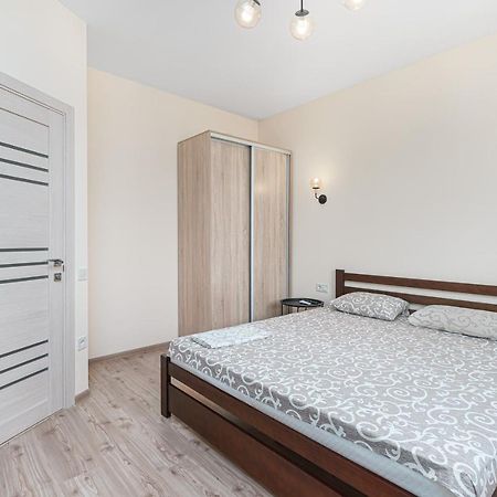 20 Deribasivska 2 Bedrooms Apartment Odessa Dış mekan fotoğraf
