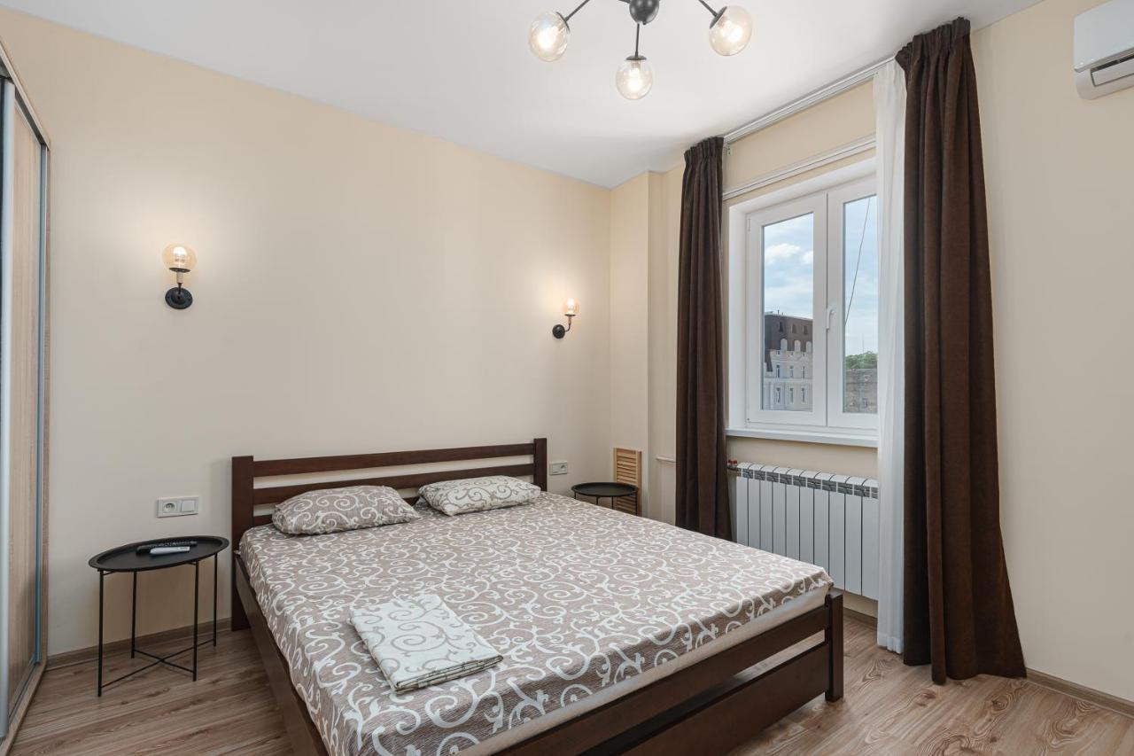 20 Deribasivska 2 Bedrooms Apartment Odessa Dış mekan fotoğraf