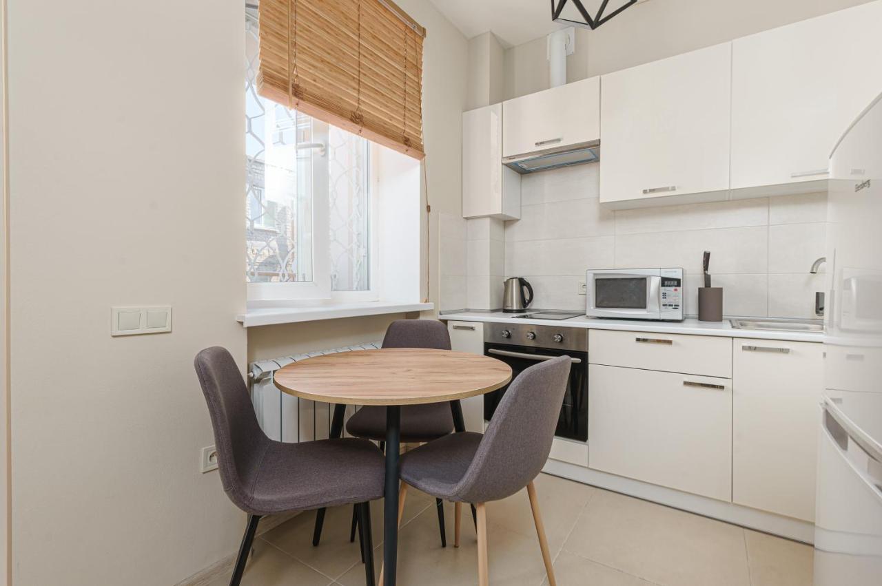 20 Deribasivska 2 Bedrooms Apartment Odessa Dış mekan fotoğraf