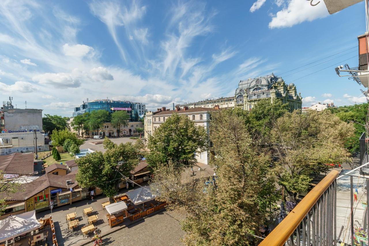 20 Deribasivska 2 Bedrooms Apartment Odessa Dış mekan fotoğraf